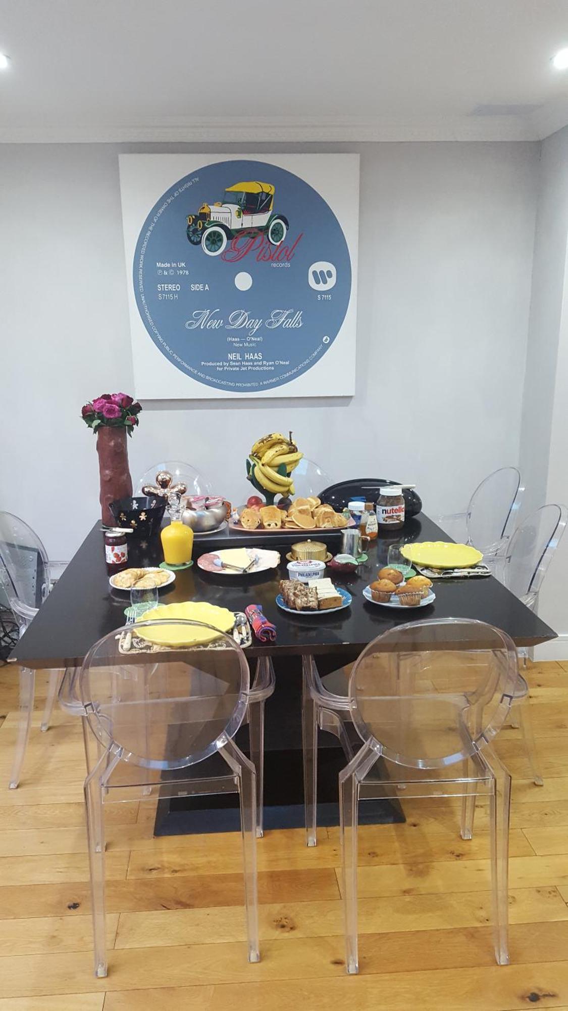 Family Home With Easy Commute To London! Croydon Eksteriør bilde